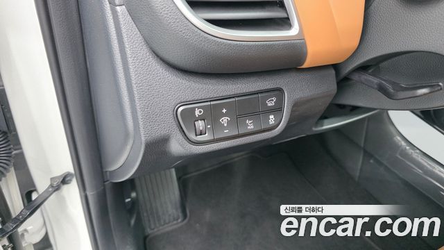 Kia Seltos Gasoline 1.6 Turbo 2WD Signature 2025 — фото 12