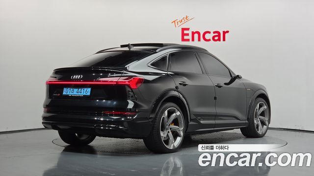 Audi e-tron S Sportback 2023 — фото 2