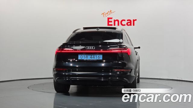 Audi e-tron S Sportback 2023 — фото 4