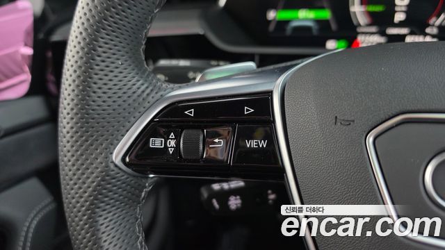 Audi e-tron S Sportback 2023 — фото 20