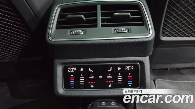 Audi e-tron S Sportback 2023 — фото 48