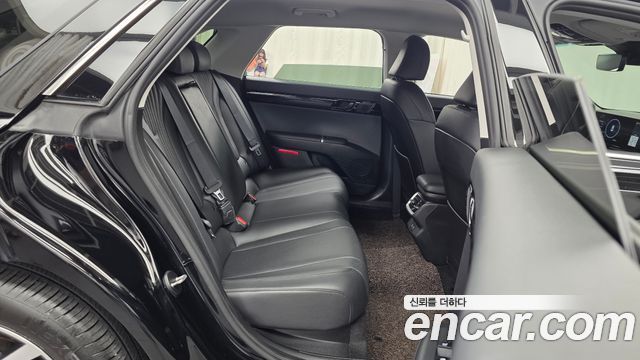 Hyundai Grandeur (GN7) 2,5 Gasoline 2WD Premium 2023 — фото 12