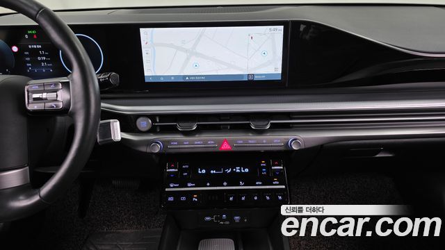 Hyundai Grandeur (GN7) 2,5 Gasoline 2WD Premium 2023 — фото 14