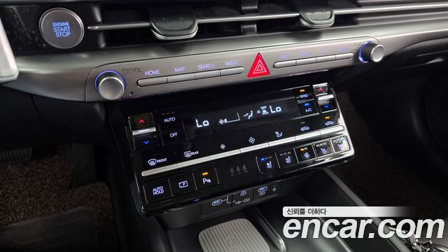 Hyundai Grandeur (GN7) 2,5 Gasoline 2WD Premium 2023 — фото 17