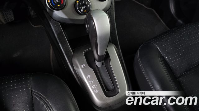 Chevrolet Aveo Sedan 1.4 Turbo LS 2017 — фото 9