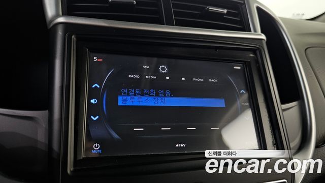Chevrolet Aveo Sedan 1.4 Turbo LS 2017 — фото 17