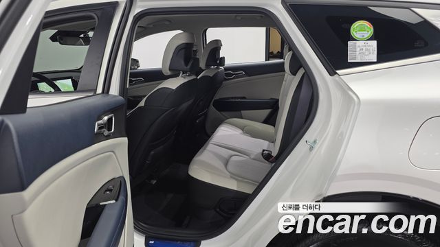 Kia Sportage Hybrid (V) Signature 2WD 2023 — фото 11