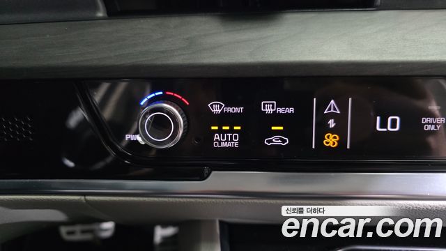 Kia Sportage Hybrid (V) Signature 2WD 2023 — фото 32