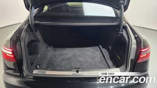 Audi A8 (D5) 55 TFSI Quattro LWB 2020 — фото 16