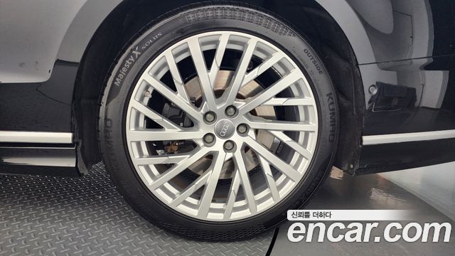 Audi A8 (D5) 55 TFSI Quattro LWB 2020 — фото 21