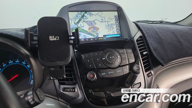Chevrolet Orlando 2.0 Diesel LTZ Premium 2015 — фото 17