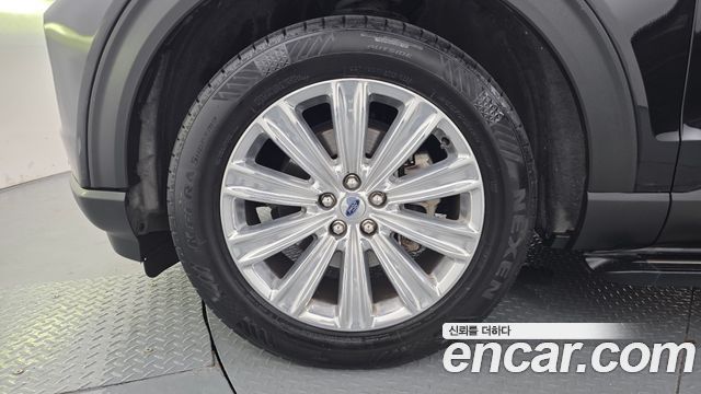 Ford Explorer (VI) 2.3 LimIted 4WD 2021 — фото 5