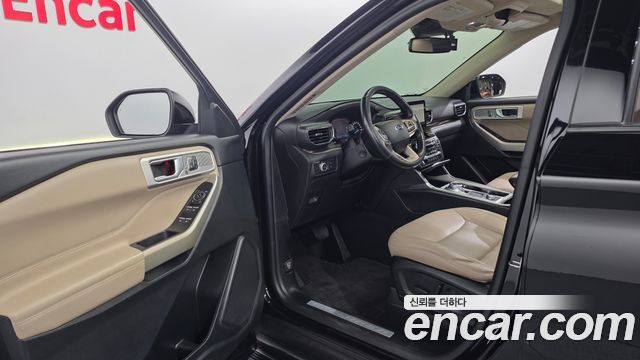 Ford Explorer (VI) 2.3 LimIted 4WD 2021 — фото 10