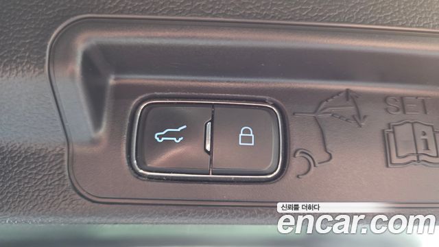 Ford Explorer (VI) 2.3 LimIted 4WD 2021 — фото 19