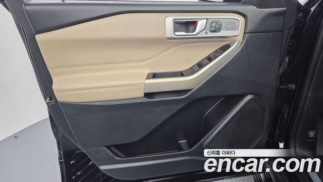 Ford Explorer (VI) 2.3 LimIted 4WD 2021 — фото 24