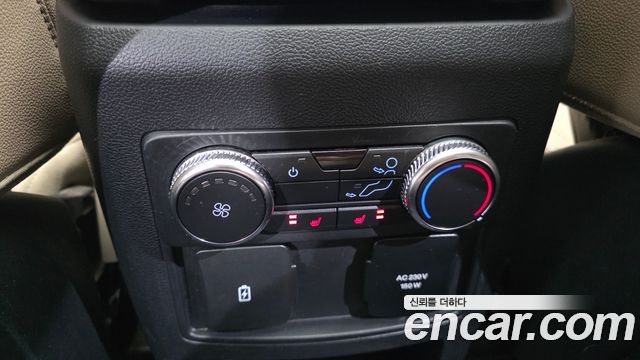 Ford Explorer (VI) 2.3 LimIted 4WD 2021 — фото 28