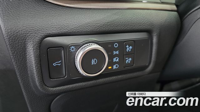 Ford Explorer (VI) 2.3 LimIted 4WD 2021 — фото 29