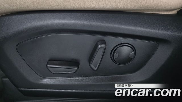 Ford Explorer (VI) 2.3 LimIted 4WD 2021 — фото 31