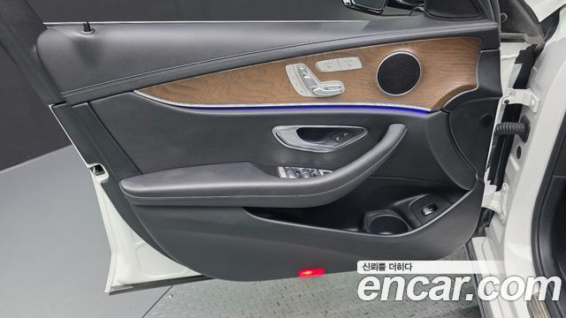 Mercedes-Benz E-Class (W213) E250 Exclusive 2021 — фото 24