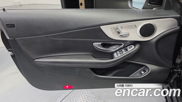 Mercedes-Benz C-Class (W205) C200 Cabriolet 2018 — фото 24
