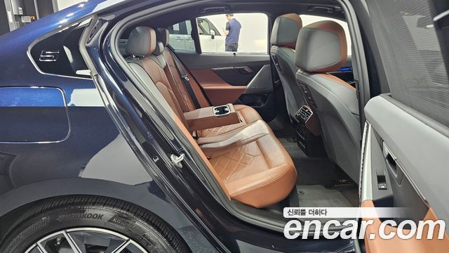 BMW i5 (G60) eDrive 40 M Sport 2024 — фото 15