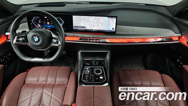 BMW 7 Series (G70) 740i sDrive Design Pure Excellence 2023 — фото 7