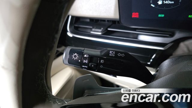 Kia Carnival (IV) HEV 9-Seater Hi-Limousine Signature 2025 — фото 33