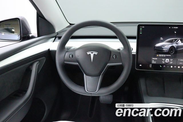 Tesla Model Y RWD 2024 — фото 15