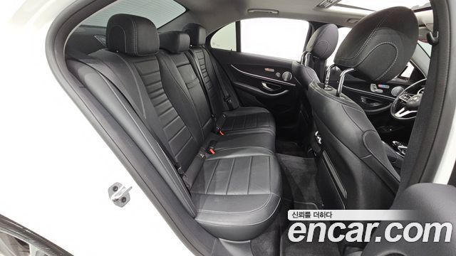 Mercedes-Benz E-Class (W213) E300 4MATIC Avnatgarde 2019 — фото 11