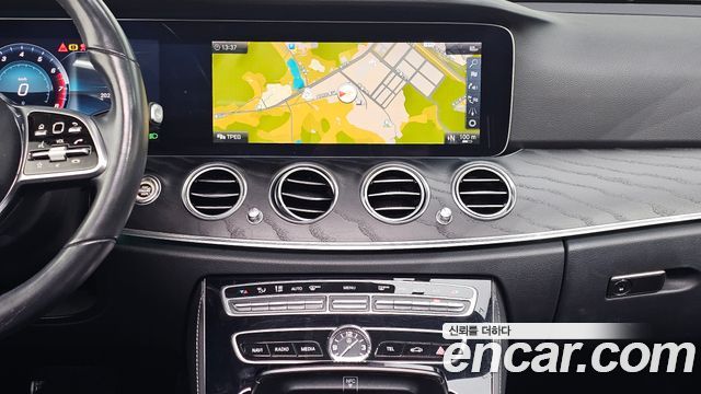 Mercedes-Benz E-Class (W213) E300 4MATIC Avnatgarde 2019 — фото 14