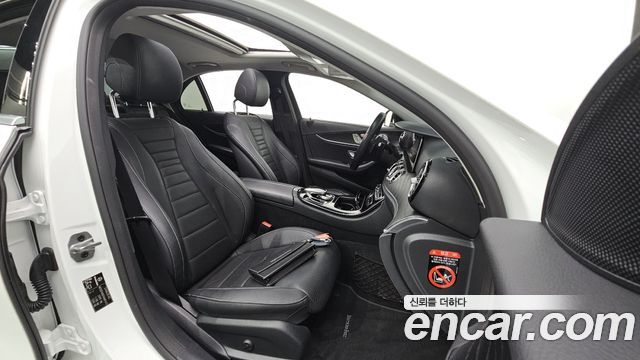 Mercedes-Benz E-Class (W213) E300 4MATIC Avnatgarde 2019 — фото 26