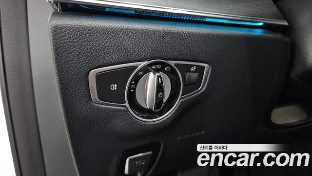 Mercedes-Benz E-Class (W213) E300 4MATIC Avnatgarde 2019 — фото 27