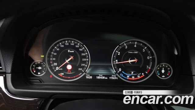 BMW 5 Series (F10) 528i M Aero Dynamic 2016 — фото 8