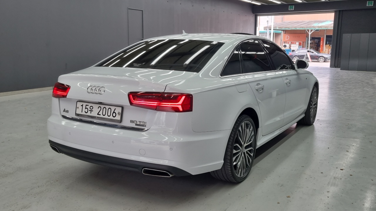 Audi A6 50 TDI Quattro Premium Tech & Design C7 2016 — фото 2