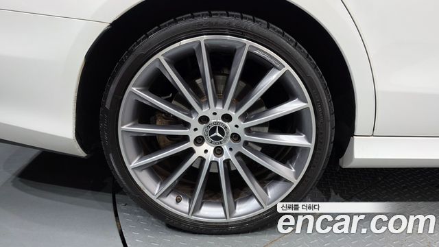 Mercedes-Benz E-Class (W213) E350 4MATIC AMG Line 2021 — фото 5
