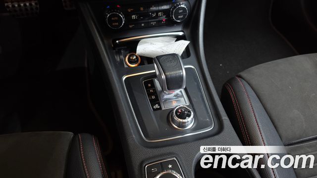 Mercedes-Benz A-Class (W176) A45 AMG 4MATIC 2018 — фото 9