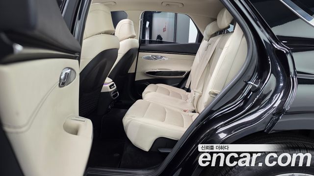 Genesis GV70 2.5T Gasoline AWD 2022 — фото 12