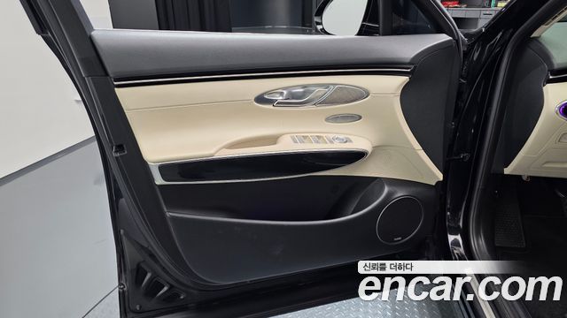 Genesis GV70 2.5T Gasoline AWD 2022 — фото 24