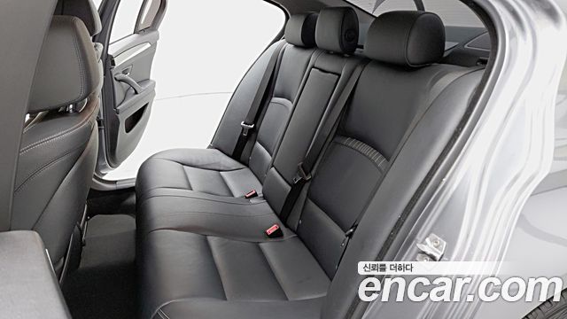 BMW 5 Series (F10) 520d xDrive Luxury Plus 2016 — фото 7