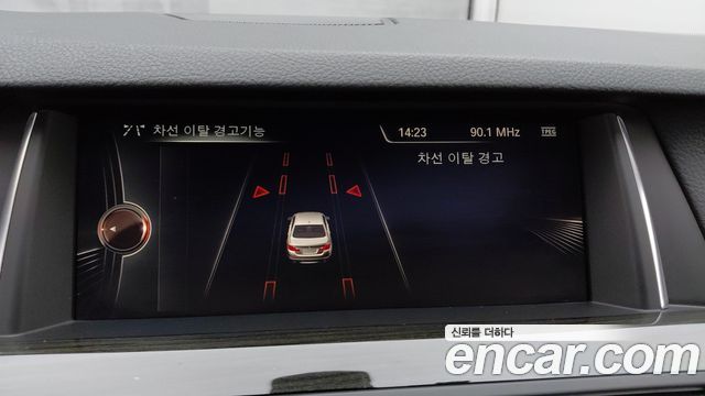 BMW 5 Series (F10) 520d xDrive Luxury Plus 2016 — фото 18