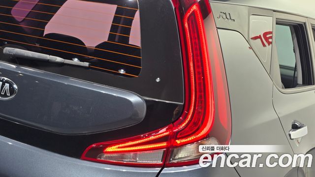 Kia Soul Booster 1.6 T-GDI Noblesse 2021 — фото 23