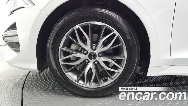 Kia K5 (III) 2.0 Prestige 2023 — фото 5
