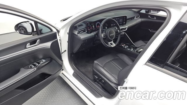 Kia K5 (III) 2.0 Prestige 2023 — фото 11