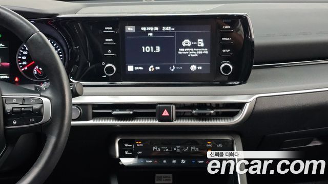 Kia K5 (III) 2.0 Prestige 2023 — фото 15