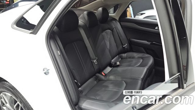 Kia K5 (III) 2.0 Prestige 2023 — фото 26