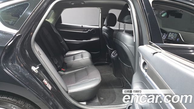 Hyundai Grandeur (IG) 3.0 Exclusive 2019 — фото 16