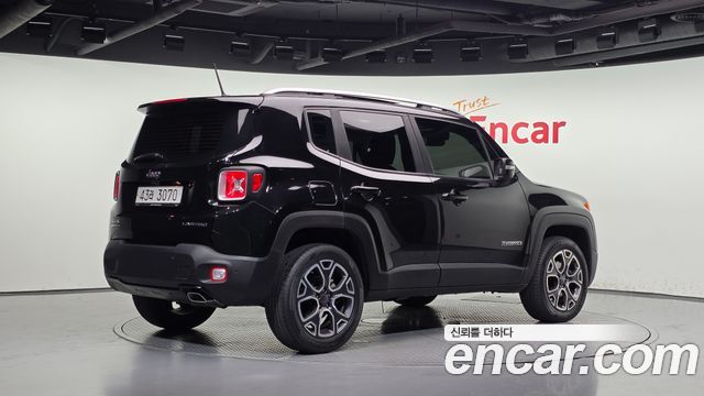 Jeep Renegade 2.0 Diesel Limited AWD 2017 — фото 2