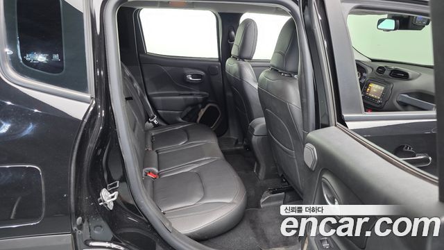 Jeep Renegade 2.0 Diesel Limited AWD 2017 — фото 12