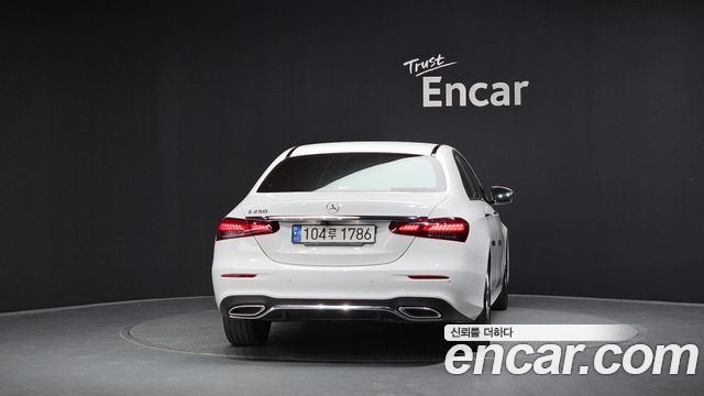 Mercedes-Benz E-Class (W213) E250 AMG Line 2023 — фото 4