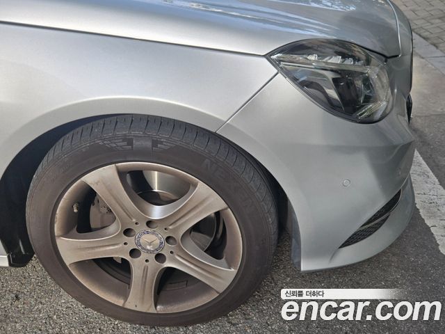 Mercedes-Benz E-Class (W212) E250 CDI 4MATIC 2014 — фото 4